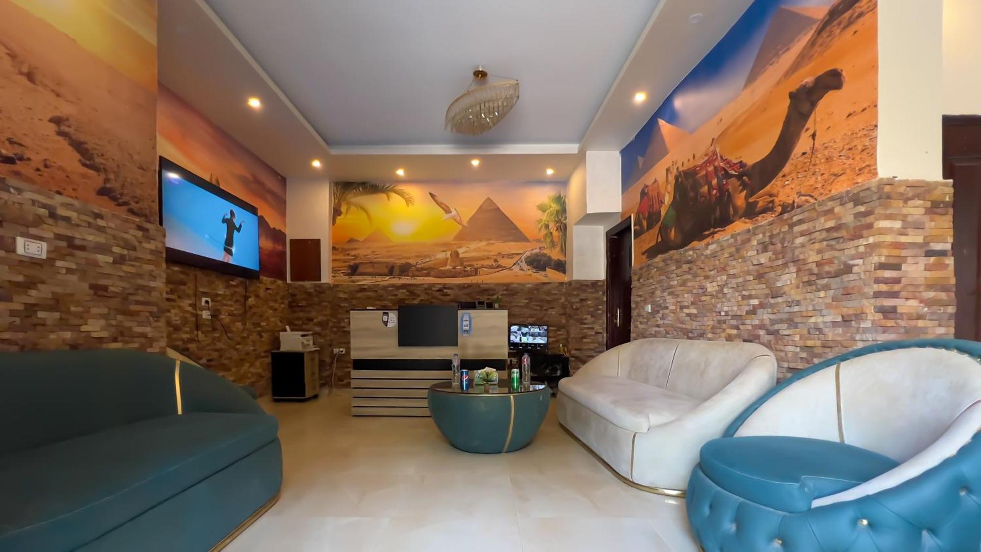 Pyramids Express View Hotel Kafret el-Gabal Eksteriør billede