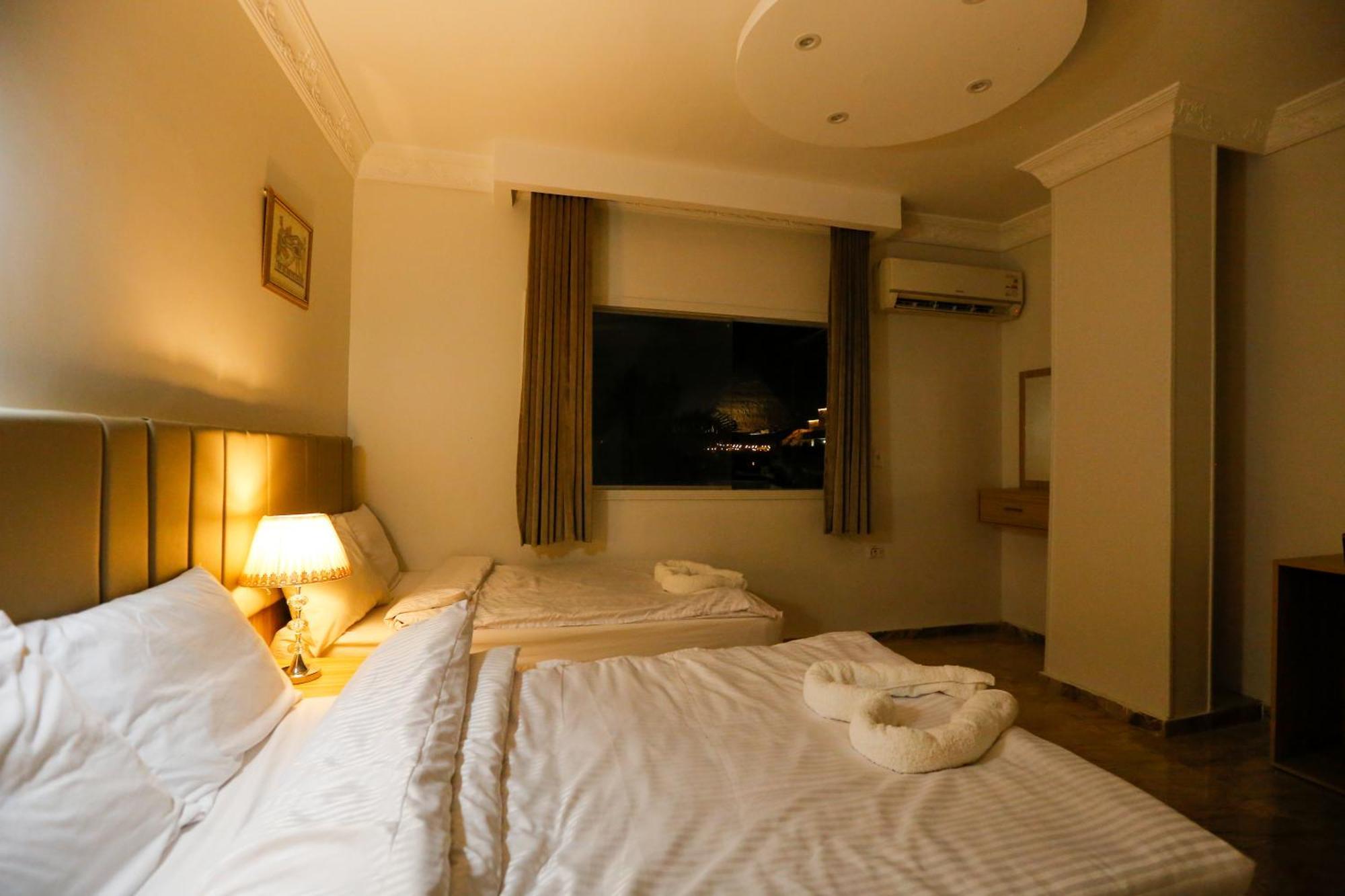 Pyramids Express View Hotel Kafret el-Gabal Eksteriør billede